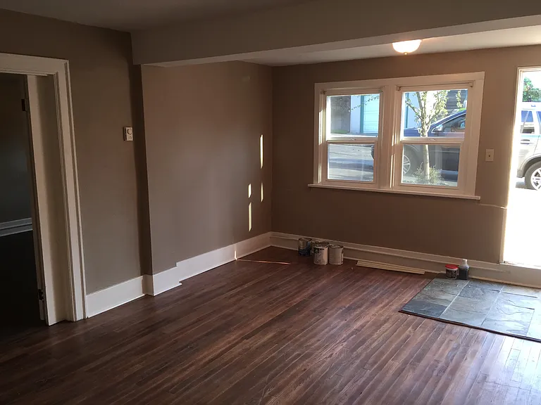 5400 Meridian Ave N #101 — Photo 5
