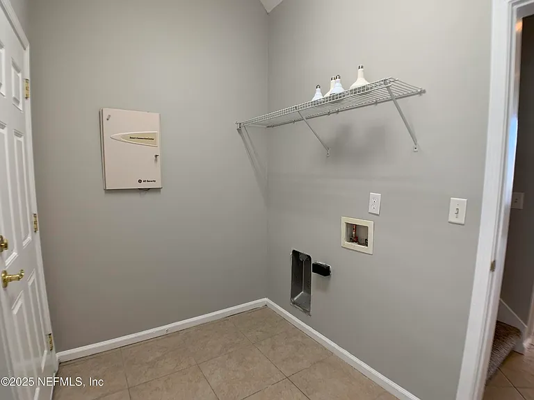1213 Harbour Town Dr — Photo 37