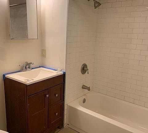 3rd image of 38 Oak St