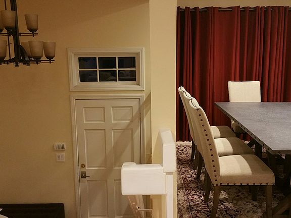 5th image of 15610 Moorpark St APT 2