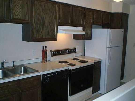 2nd image of 4649 S Lowell Blvd