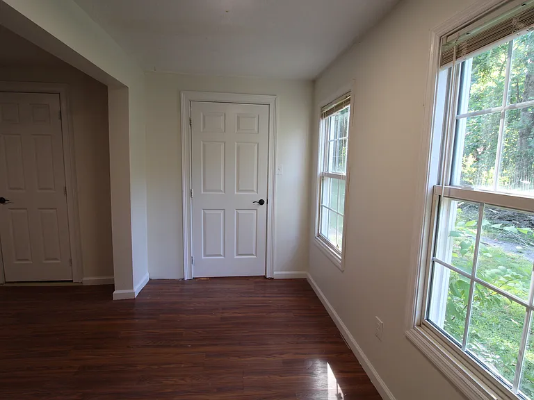 604 Augusta Ave — Photo 14
