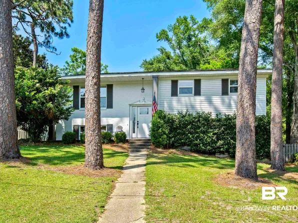 108 Ronforth St, Fairhope, AL 36532