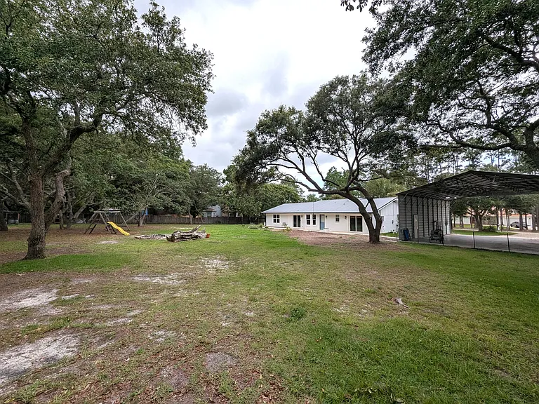 8717 Sand Pine Dr — Photo 38
