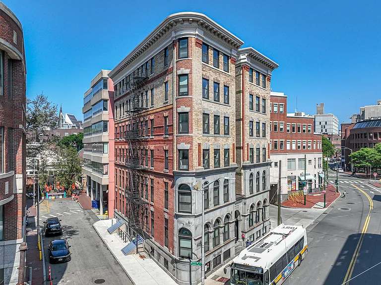 115 Mt Auburn St. — Photo 28