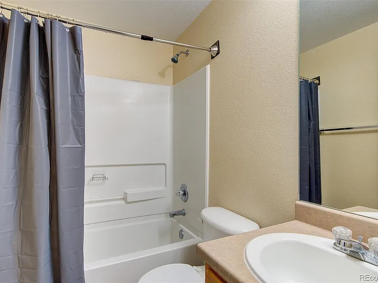 9141 Sunningdale Rd — Photo 43