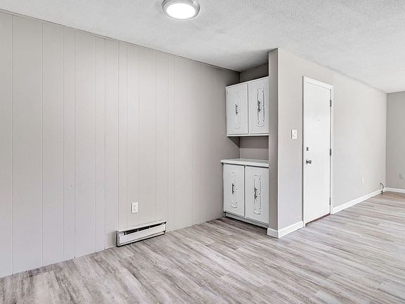 5th image of 3155 E Main St Unit B3