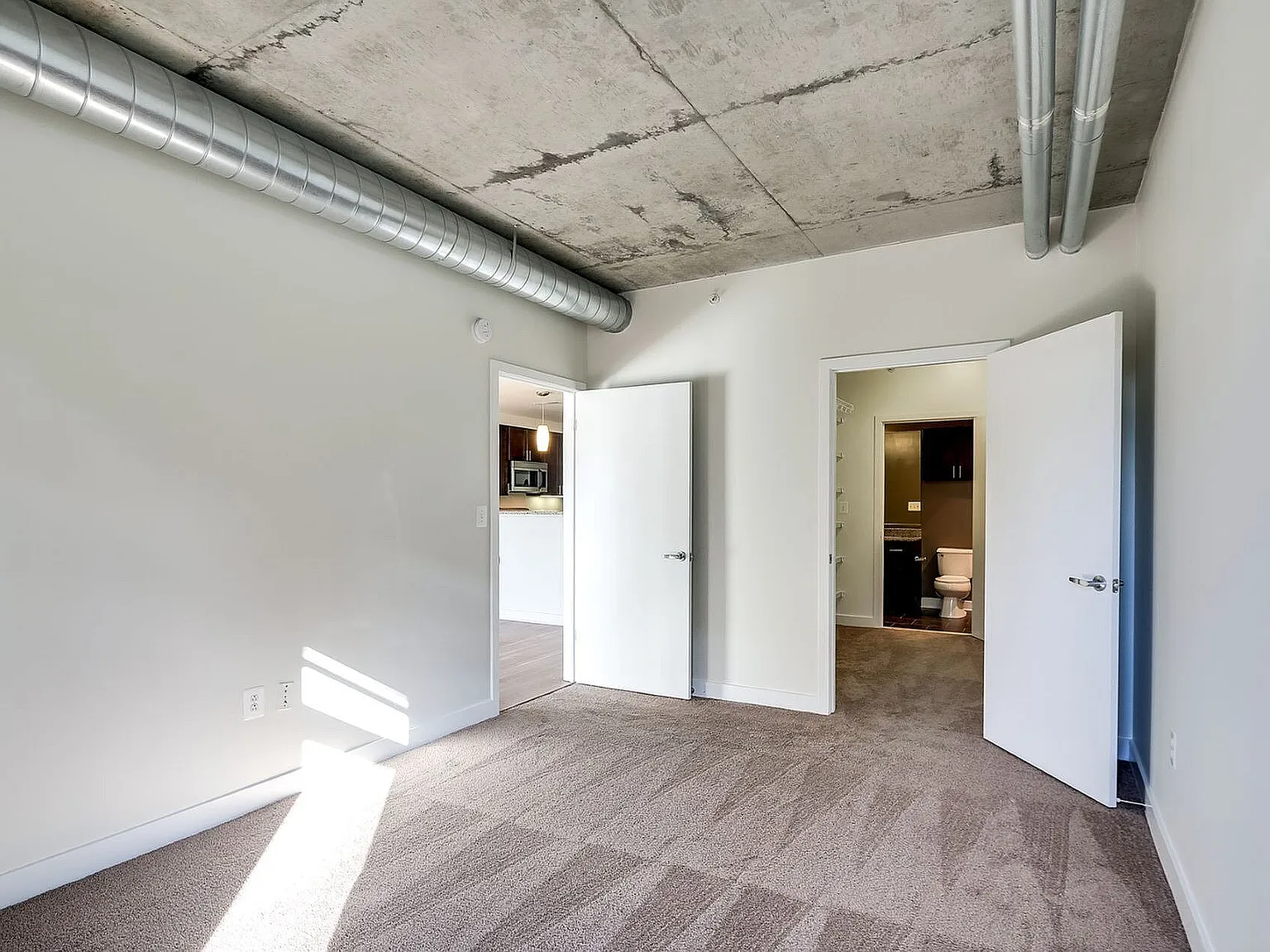 1111 Light Street — Photo 4