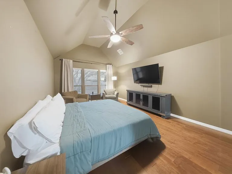 2425 Glenmere Dr — Photo 20