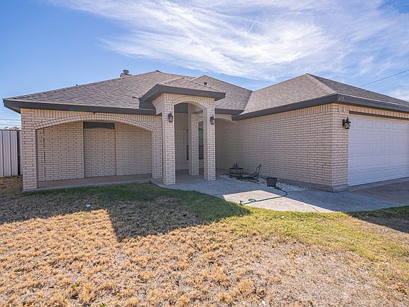 2nd image of 4112 Melody Ln