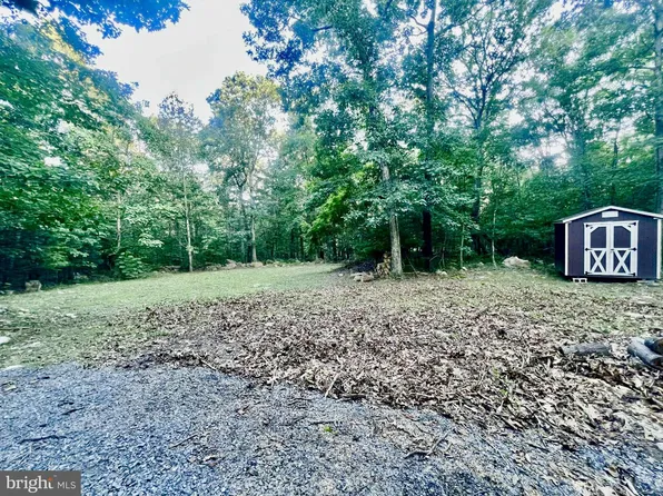 Suzanne Ln, Luray, VA 22835