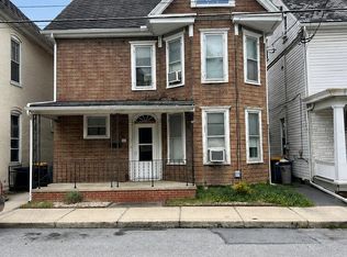 118 W 2nd St, Waynesboro, PA 17268