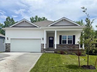 709 Solstice Cir, Belton, MO 64012