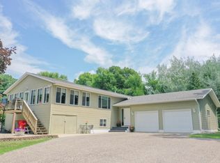 307 E Lake Geneva Rd NE, Alexandria, MN 56308