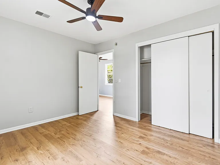 2321 Kent Ave #GARAGE — Photo 9