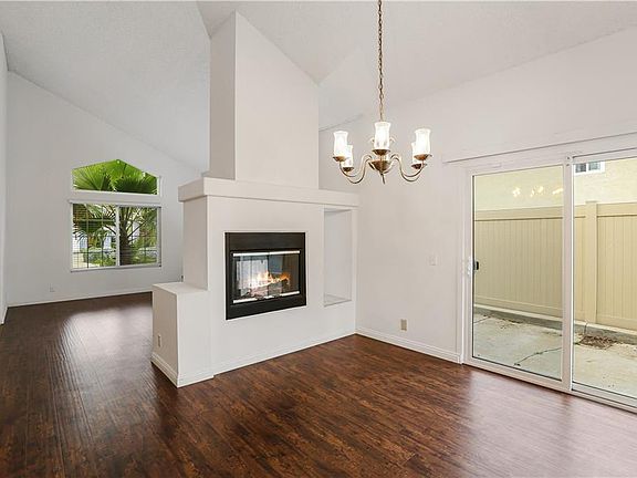 4th image of 15563 Quiet Oak Dr