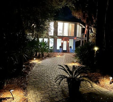 5th image of 2033 Deer Island Rd