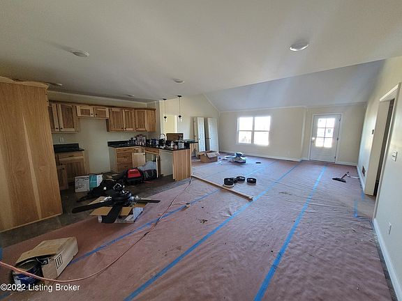 4th image of 316 Oak Tree Way