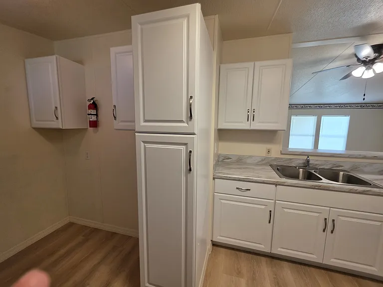 29548 Benjamin Dr — Photo 18
