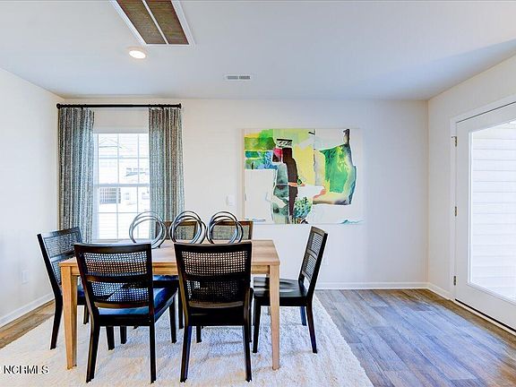 5th image of 1000 Fowler Drive #5b