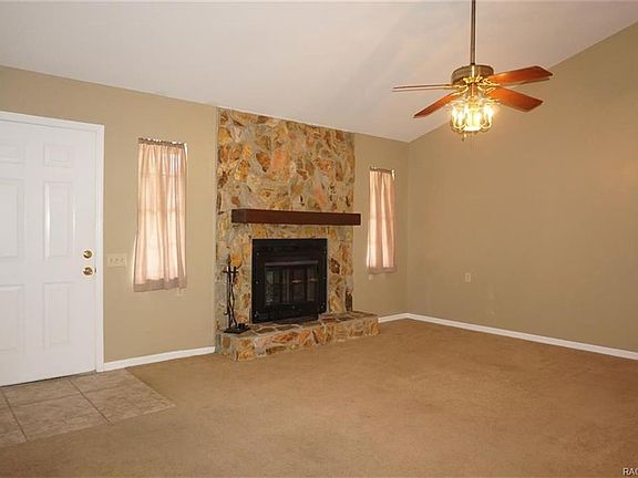 3rd image of 2240 N Brentwood Cir