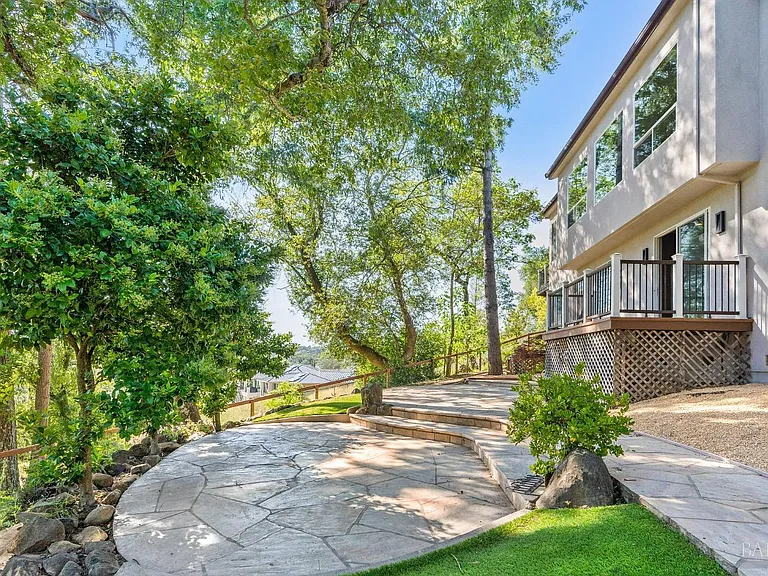 3680 Crown Hill Dr — Photo 22