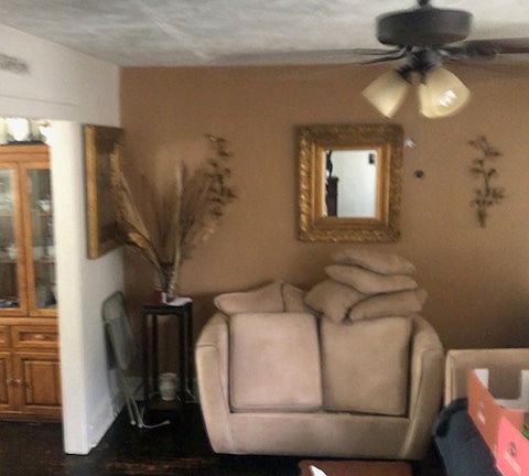 2nd image of 1021 S Broom St