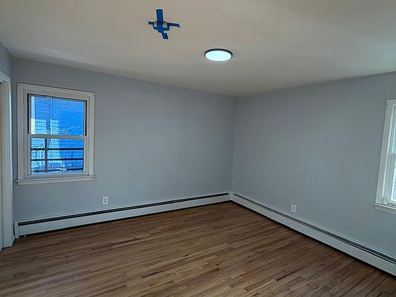 4th image of 1611 Oliver St #2R