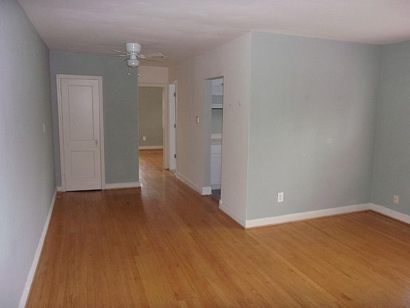 3rd image of 5620 Washington Blvd APT 8