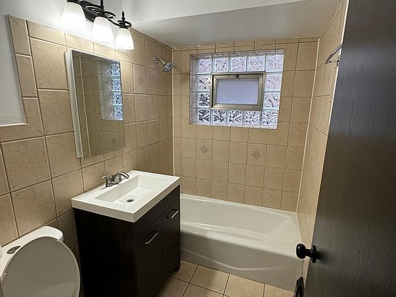 4th image of 2135 Kenilworth Ave #16692926