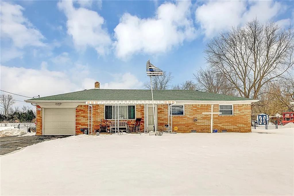 8623 Camby Rd photo 1