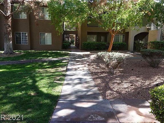 5th image of 5855 Valley Dr Unit 1060