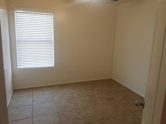 3rd image of 1739 E Daniella Dr