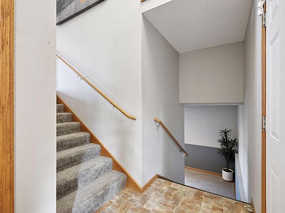 5th image of 1863 Island View Cir