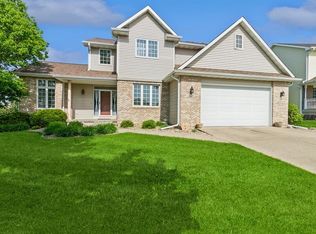 608 Poe Ave, Ames, IA 50014