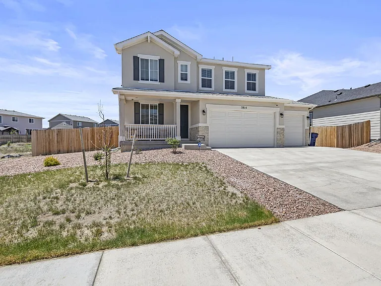 3315 Bella Luna Dr — Photo 2