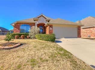 7425 Gairlock Dr, Fort Worth, TX 76179