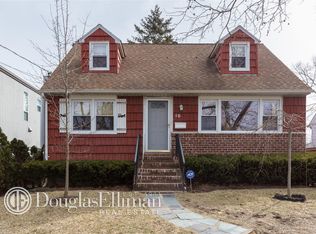 10 Dunwood Rd, Port Washington, NY 11050