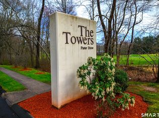 96 Putter Dr #510N, Wallingford, CT 06492
