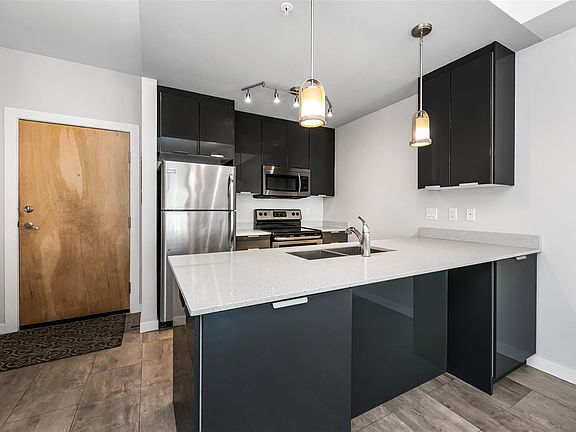 2nd image of 2871 Jacklin Rd #302