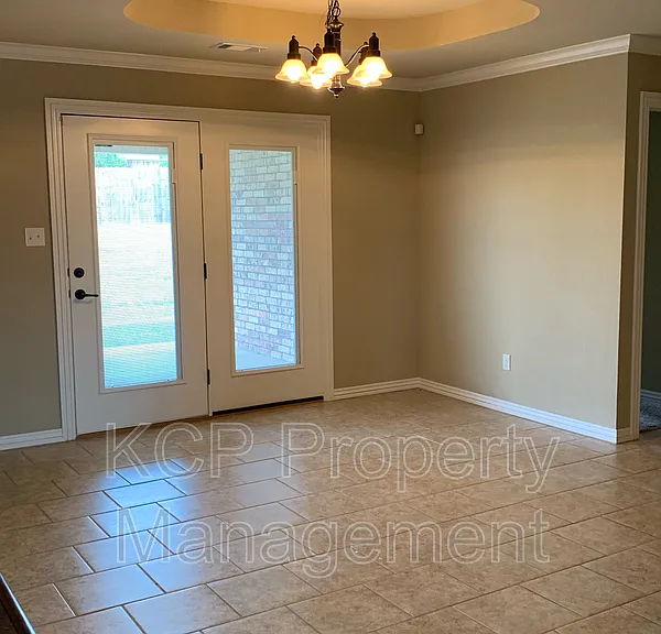 6105 Red Cedar Cir — Photo 7