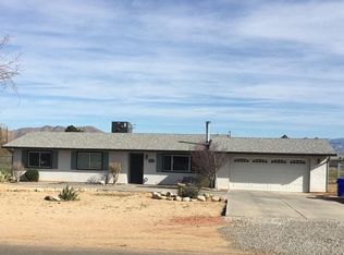 15190 Blackfoot Rd, Apple Valley, CA 92307