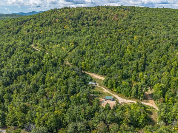 8 Hayford Hill Lane, Hartford, ME 04220
