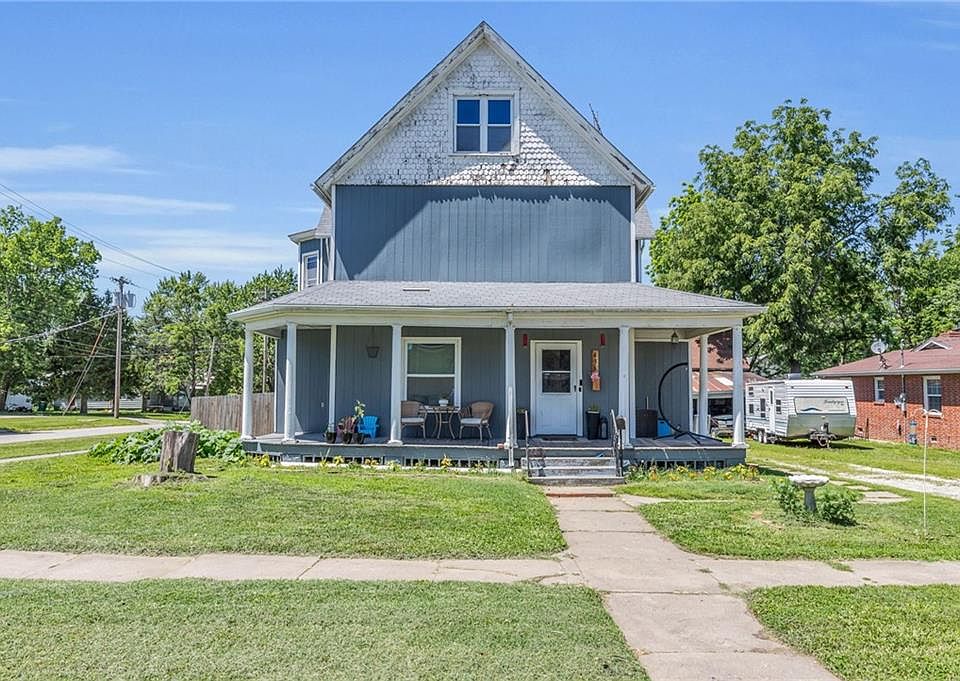 1st image of 436 Parker Ave