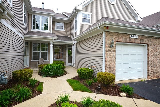 1st image of 1043 Sheridan Cir #1043
