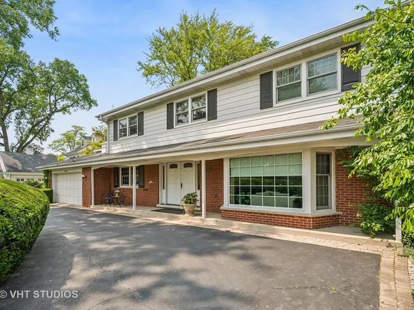 2620 Marian Ln, Wilmette, IL 60091