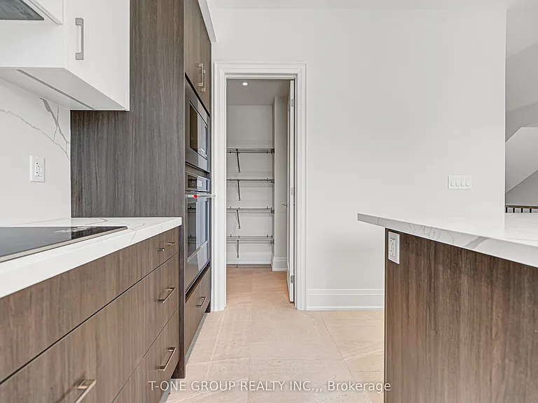 106 Grimsby Ln — Photo 20