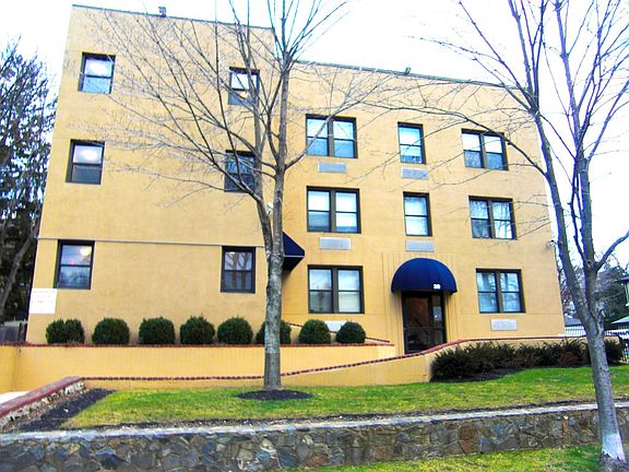 2nd image of 39 Longview Ave APT 103