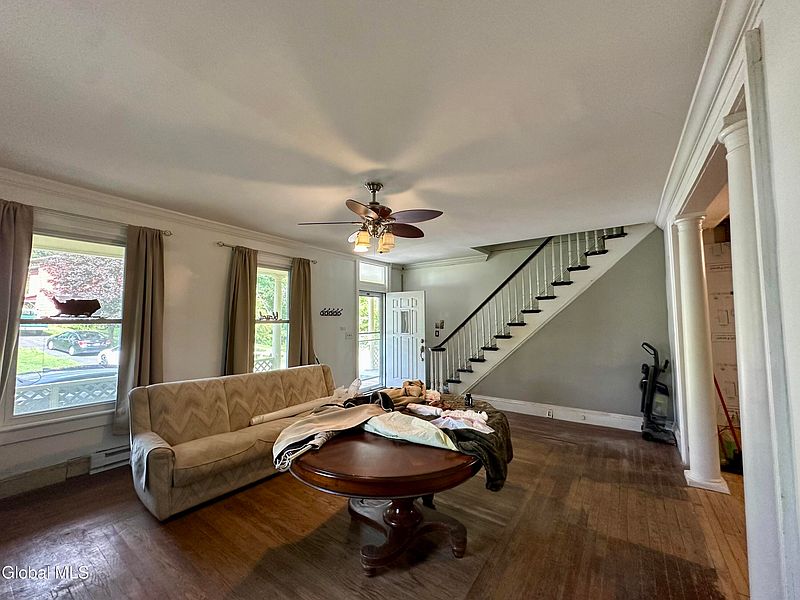 4th image of 41 Prospect Street