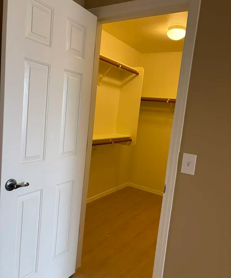 3 bed, 1700 sqft, $1,950 — Photo 2